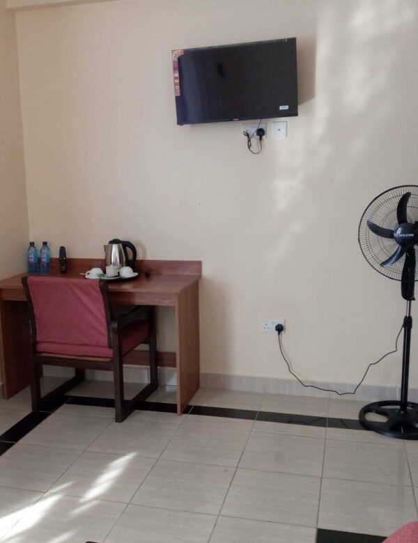 Executive Room - Image 2