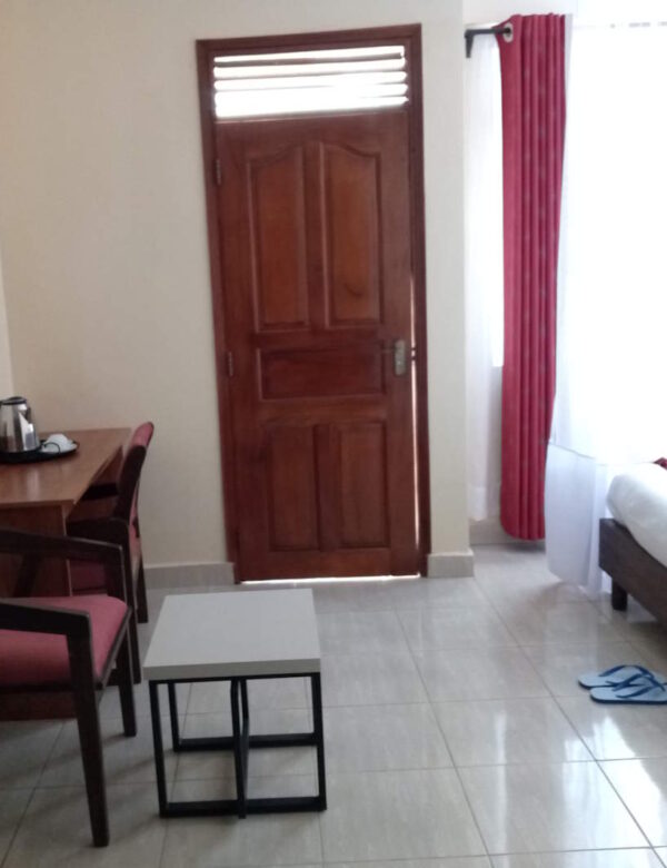 Deluxe Room - Image 3